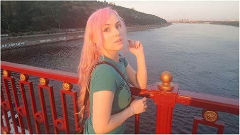 In an unexpected turn of events, Pink Sparkles opened up about her relationship with the Asmongold in a solemn string of now-deleted tweets, explaining that she has been suffering from depression. . Zepla nude